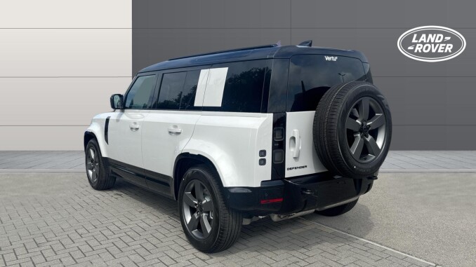 Land Rover Defender 3.0 D350 X-Dynamic HSE 110 5dr Auto Diesel Estate - Image 2